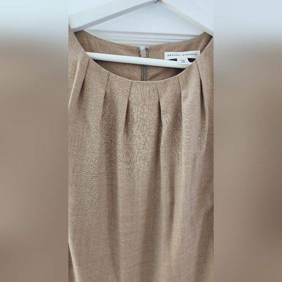 Banana Republic Wool Camel Sleeveless Pencil Dress ~ 12 Tall (Stretchy) - Picture 4 of 4
